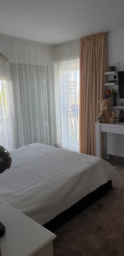 D&H Hotell Năvodari Exteriör bild