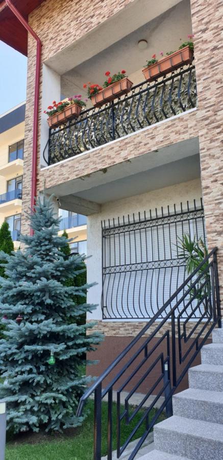 D&H Hotell Năvodari Exteriör bild